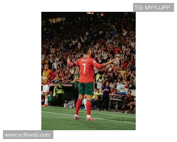 C罗传奇足球生涯回顾视频展现他的辉煌成就与不屈精神