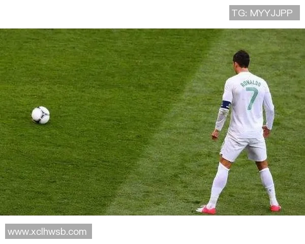 高清足球明星电脑壁纸精选让你随时感受绿茵场上的激情与魅力